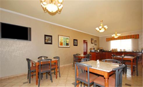 Best Western Quanah Inn & Suites Buitenkant foto
